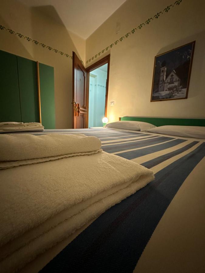 Hotel Atena Ciro Marina Bagian luar foto