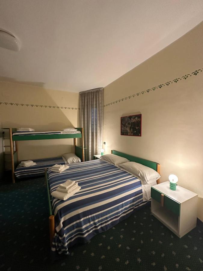 Hotel Atena Ciro Marina Bagian luar foto