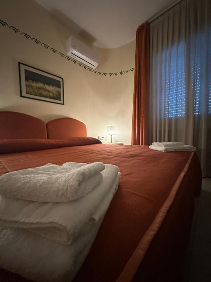 Hotel Atena Ciro Marina Bagian luar foto