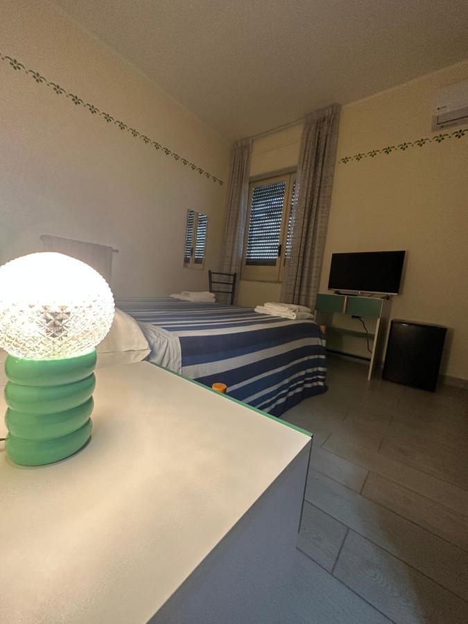 Hotel Atena Ciro Marina Bagian luar foto