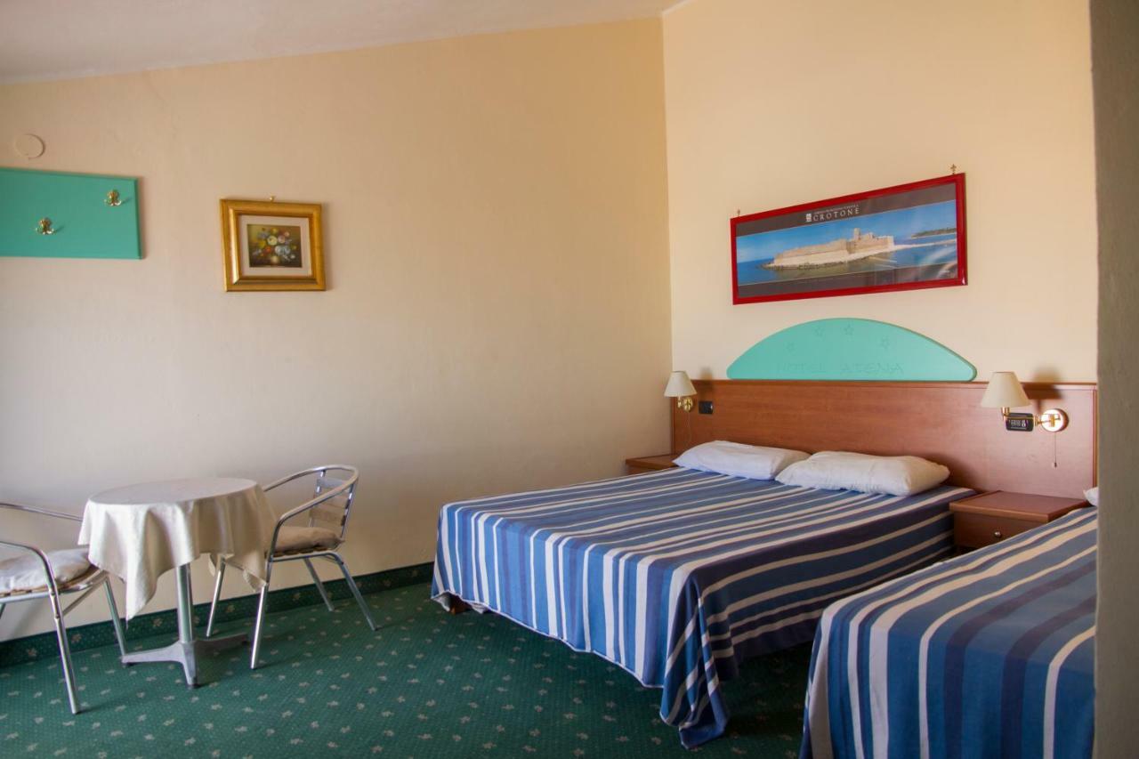 Hotel Atena Ciro Marina Bagian luar foto